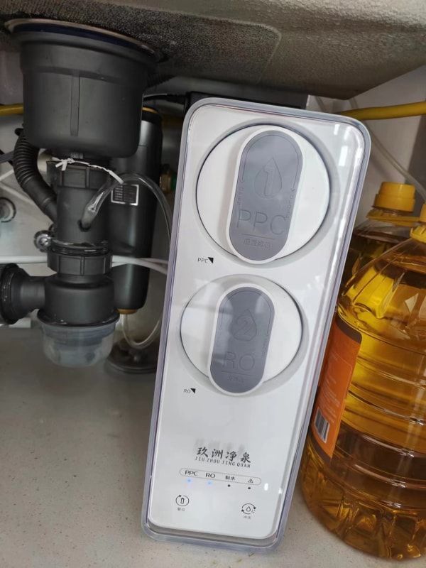 當(dāng)您關(guān)閉水龍頭后，前置過濾器里的水仍然可以使用，但具體使用情況取決于幾個(gè)因素